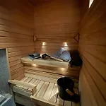 Old Town Luxury Loft With Sauna Appartamento Kuressaare