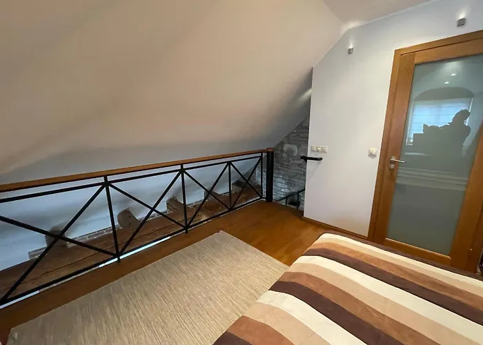 Lägenhet Old Town Luxury Loft With Sauna *